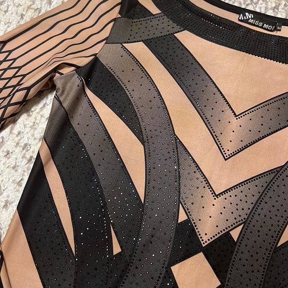 Long dress - Picture 4 of 8